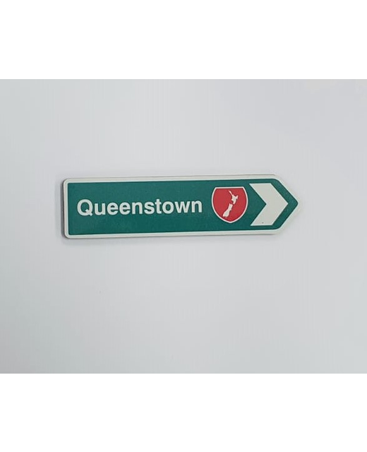 ROAD SIGN MAGNET QUEENSTOWN